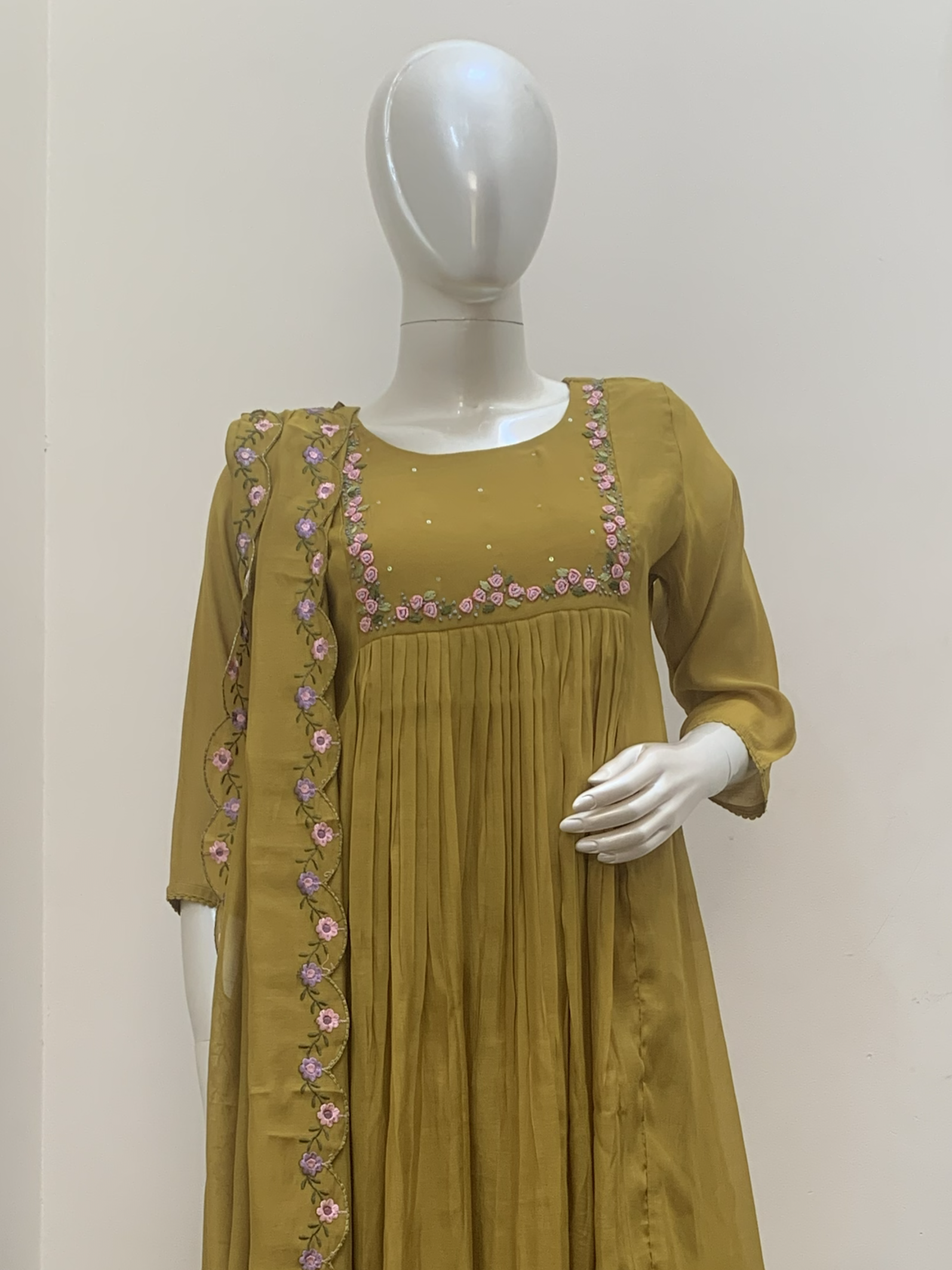 Olive Mul Chanderi Kurta Set with Handwork Yoke & Scalloped Dupatta