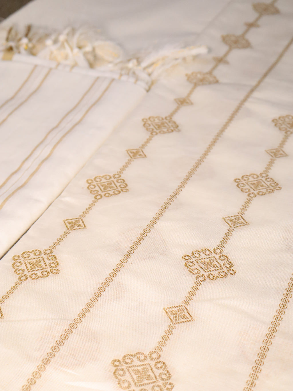 Aulera Onam edit : Pure cotton & Cotton Silk blend Churidar Material with Cotton Dupatta & Bottom | 3-Piece Unstitched Suit Set